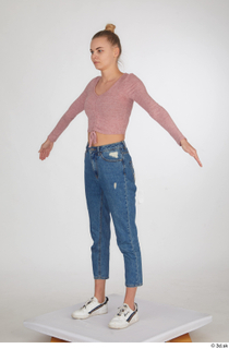 Kate Jones blue jeans casual dressed pink long sleeve t…